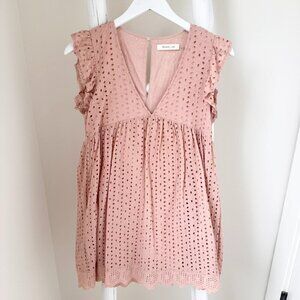Mustard Seed Vici Blush Pink Eyelette Ruffle Sleeved Romper Size Small